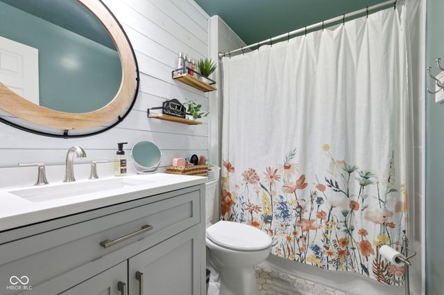 3355 Calcutta Drive, Greenwood, IN 46143
