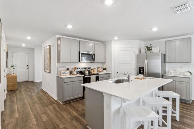 900 BEAR HAMMOCK DRIVE, Umatilla, FL 32784