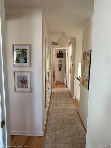 27471 Norma Drive, Warren, MI 48093