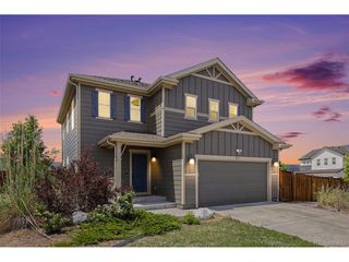 871 N Waterloo Cir, Aurora, CO 80018
