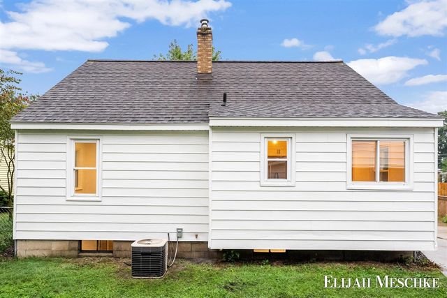 829 Ariebill Street, Wyoming, MI 49509