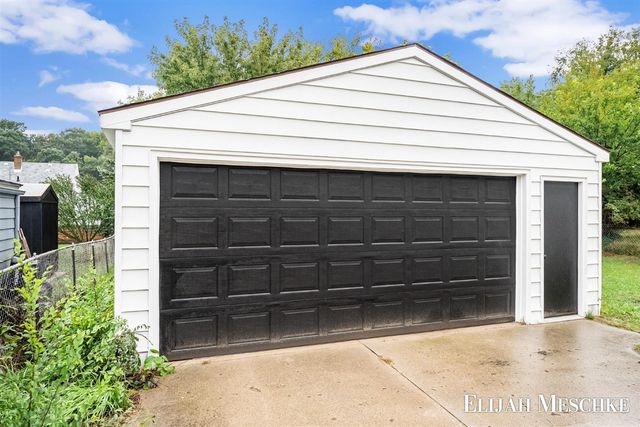 829 Ariebill Street, Wyoming, MI 49509