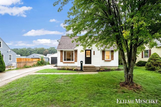 829 Ariebill Street, Wyoming, MI 49509