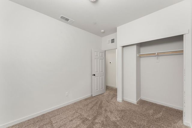 6776 Jujube Ln, Sacramento, CA 95828