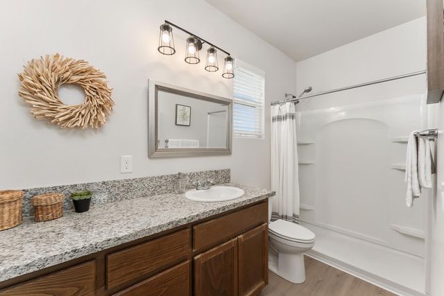 6776 Jujube Ln, Sacramento, CA 95828