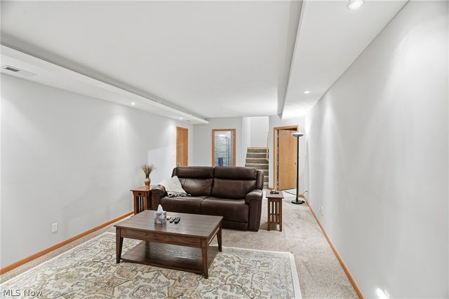 256 Walnut Grove, Washington, WV 26181