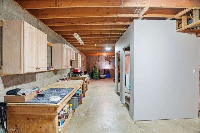 256 Walnut Grove, Washington, WV 26181