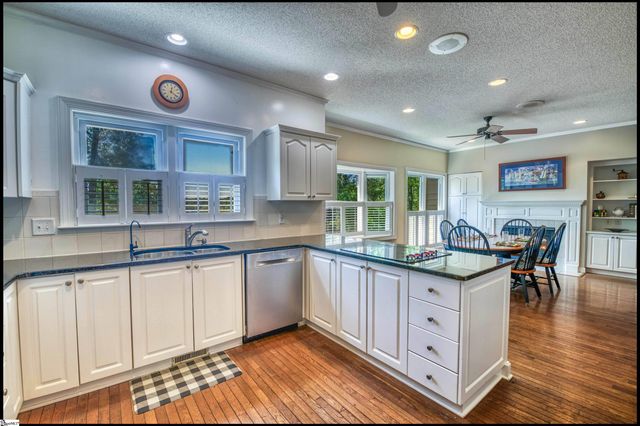 15 Lash Up Lane, Salem, SC 29676