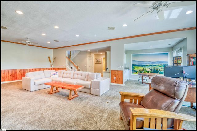 15 Lash Up Lane, Salem, SC 29676
