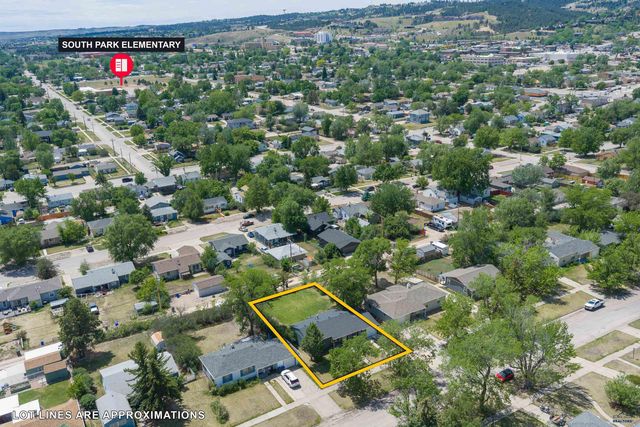125 ST CHARLES, Rapid City, SD 57701