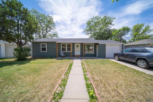 125 ST CHARLES, Rapid City, SD 57701