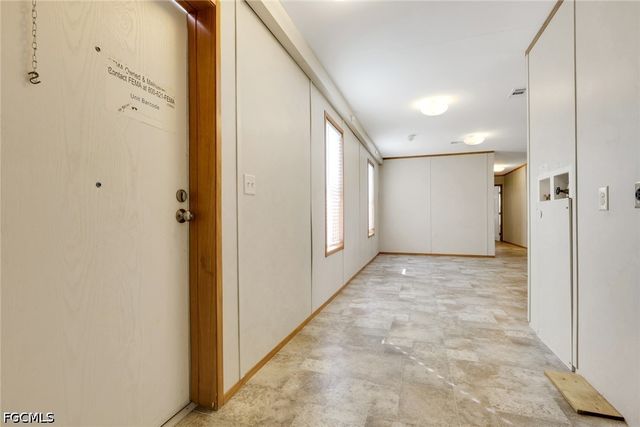 8111 Breeze DR, North Fort Myers, FL 33917