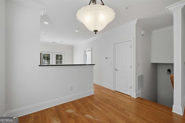 865 Perennial Drive 105, Atlanta, GA 30328