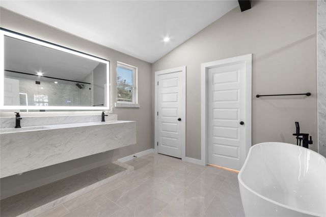 2819 Yorkshire Street, Irving, TX 75061