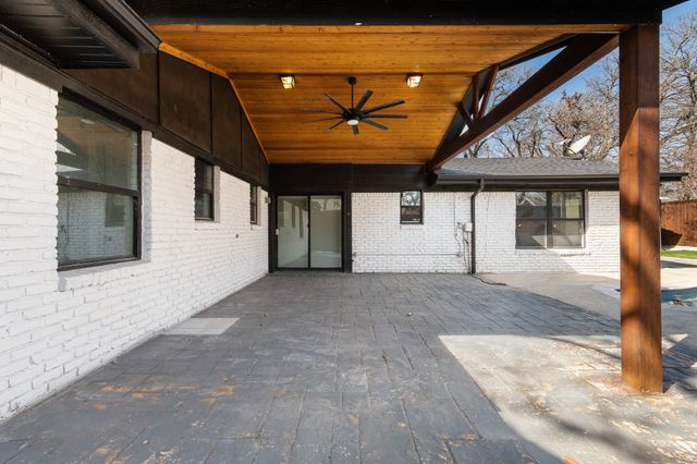 2819 Yorkshire Street, Irving, TX 75061