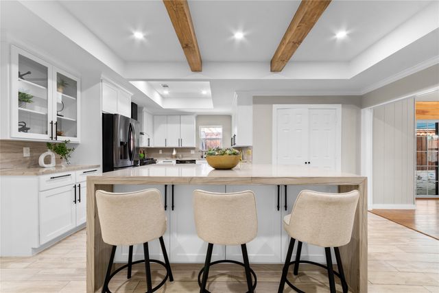 2819 Yorkshire Street, Irving, TX 75061