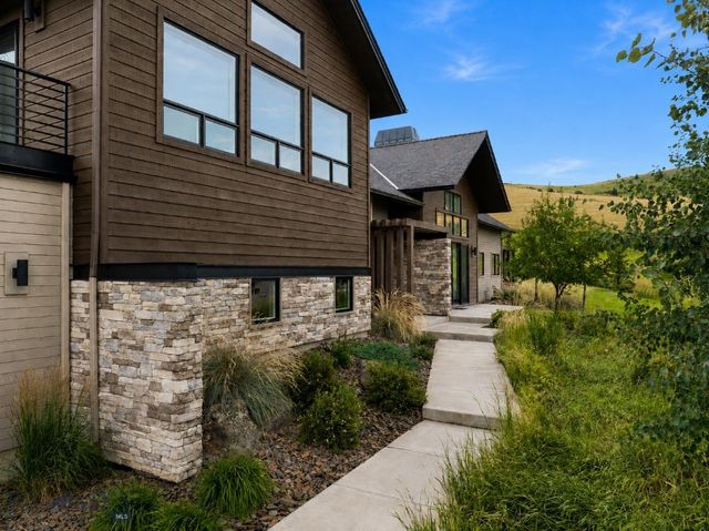 118 Robert Court, Bozeman, MT 59718