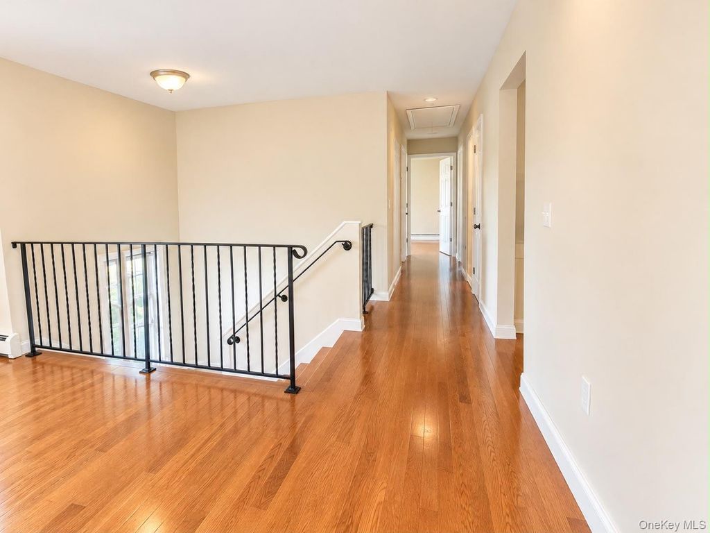 90 Dorchester Road, Ronkonkoma, NY 11779 — photo 3