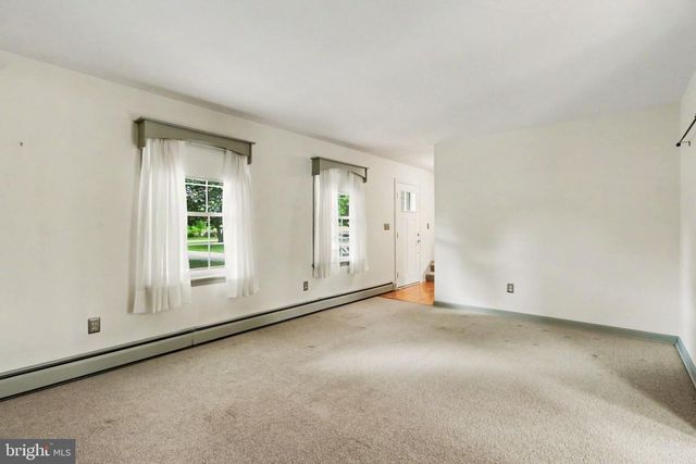 685 S MIDDLESEX ROAD, Carlisle, PA 17015