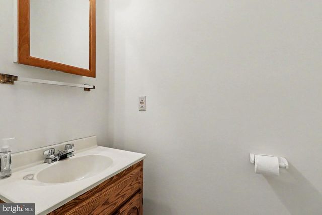 685 S MIDDLESEX ROAD, Carlisle, PA 17015