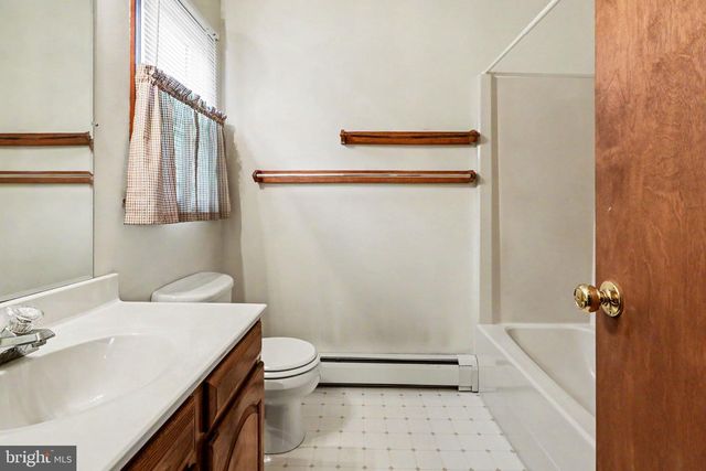 685 S MIDDLESEX ROAD, Carlisle, PA 17015