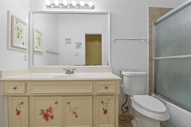 20130 E Lakebridge Lane, Richmond, TX 77407