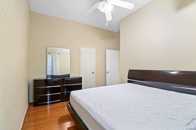 20130 E Lakebridge Lane, Richmond, TX 77407