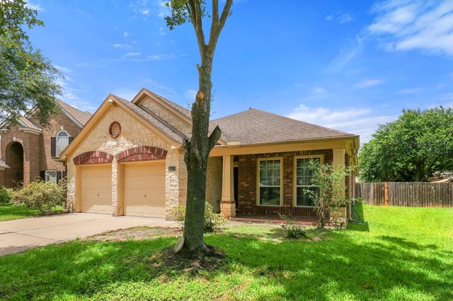 20130 E Lakebridge Lane, Richmond, TX 77407