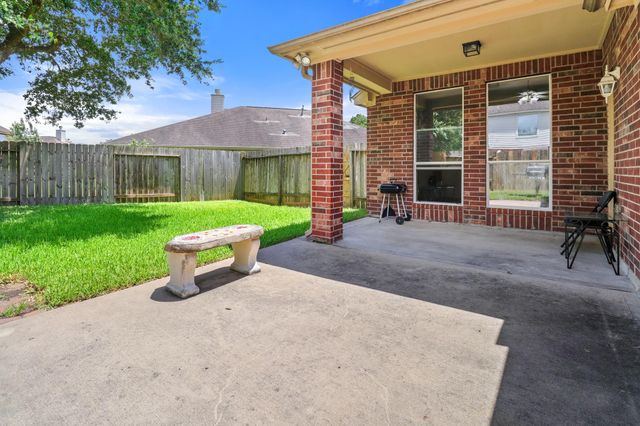 20130 E Lakebridge Lane, Richmond, TX 77407