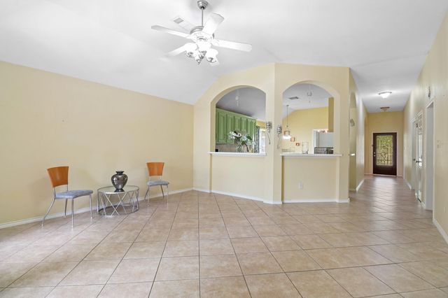 20130 E Lakebridge Lane, Richmond, TX 77407