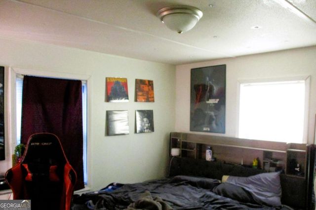 34 Holly Drve, Carrollton, GA 30116