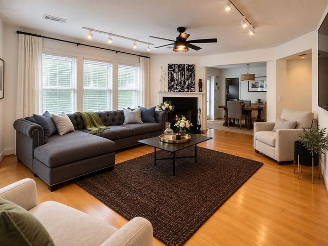 1524 Columbia Street Main, Houston, TX 77009
