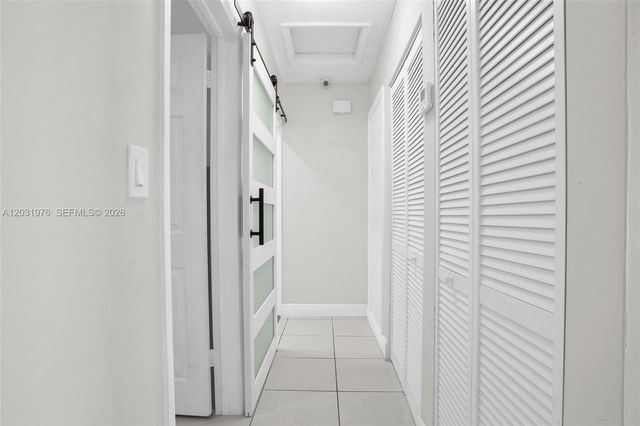 855 W 70th Pl, Hialeah, FL 33014
