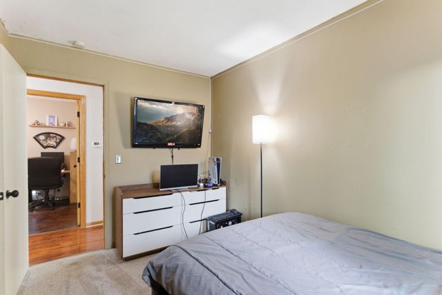 2075 N Ivy Street, North Saint Paul, MN 55109
