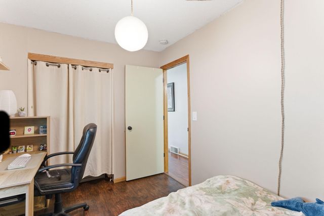 2075 N Ivy Street, North Saint Paul, MN 55109