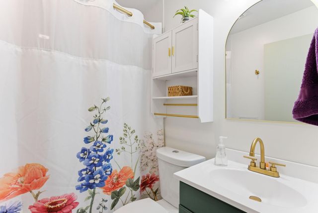 2075 N Ivy Street, North Saint Paul, MN 55109