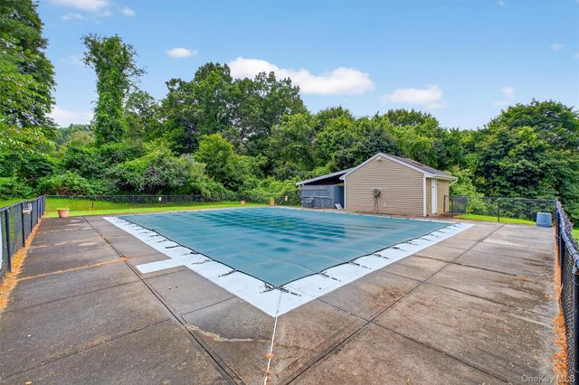 509 Covington Green Lane, Patterson, NY 12563