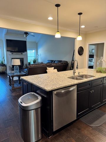 114 Tablerock Court, Dothan, AL 36301