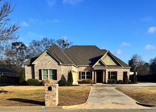 114 Tablerock Court, Dothan, AL 36301