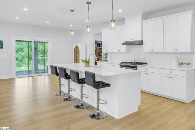 2107 Bluet Drive, Woodruff, SC 29388