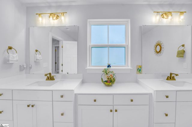 2107 Bluet Drive, Woodruff, SC 29388