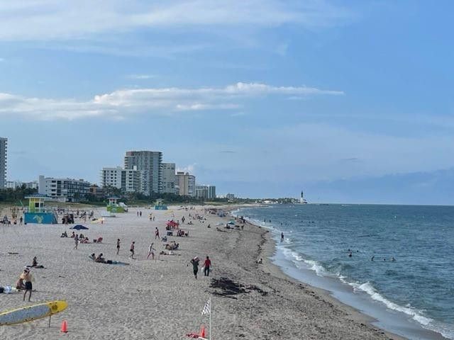 2255 NE 9th Street, Pompano Beach, FL 33062