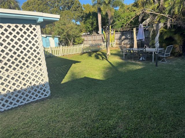 2255 NE 9th Street, Pompano Beach, FL 33062