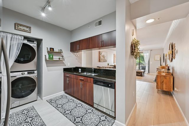 4883 Pga Boulevard 305, Palm Beach Gardens, FL 33418