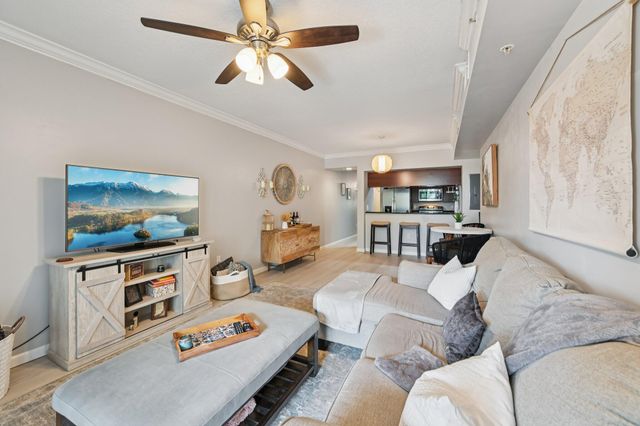 4883 Pga Boulevard 305, Palm Beach Gardens, FL 33418