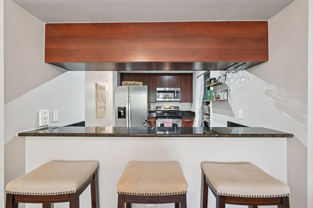 4883 Pga Boulevard 305, Palm Beach Gardens, FL 33418