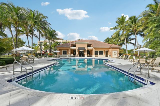 4883 Pga Boulevard 305, Palm Beach Gardens, FL 33418
