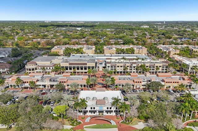 4883 Pga Boulevard 305, Palm Beach Gardens, FL 33418