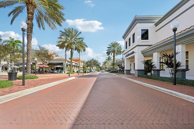 4883 Pga Boulevard 305, Palm Beach Gardens, FL 33418