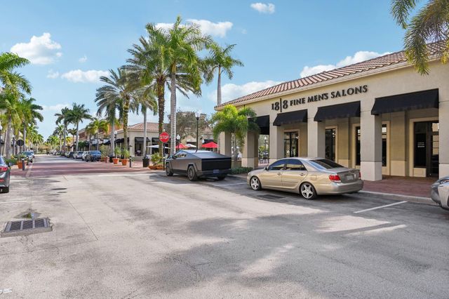 4883 Pga Boulevard 305, Palm Beach Gardens, FL 33418